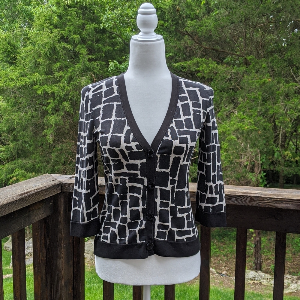 Ann Taylor 3/4 sleeve cardigan size small